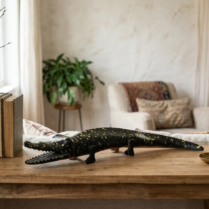 TT11536 Articulated Timber Crocodile Figurine with Stippled Patina – Flexible Reptile Tabletop Sculpture (60×10 cm)