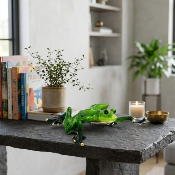 Leaping Emerald Tree Frog Figurine with Gilt Toe Pads – Dynamic Amphibian Tabletop Sculpture